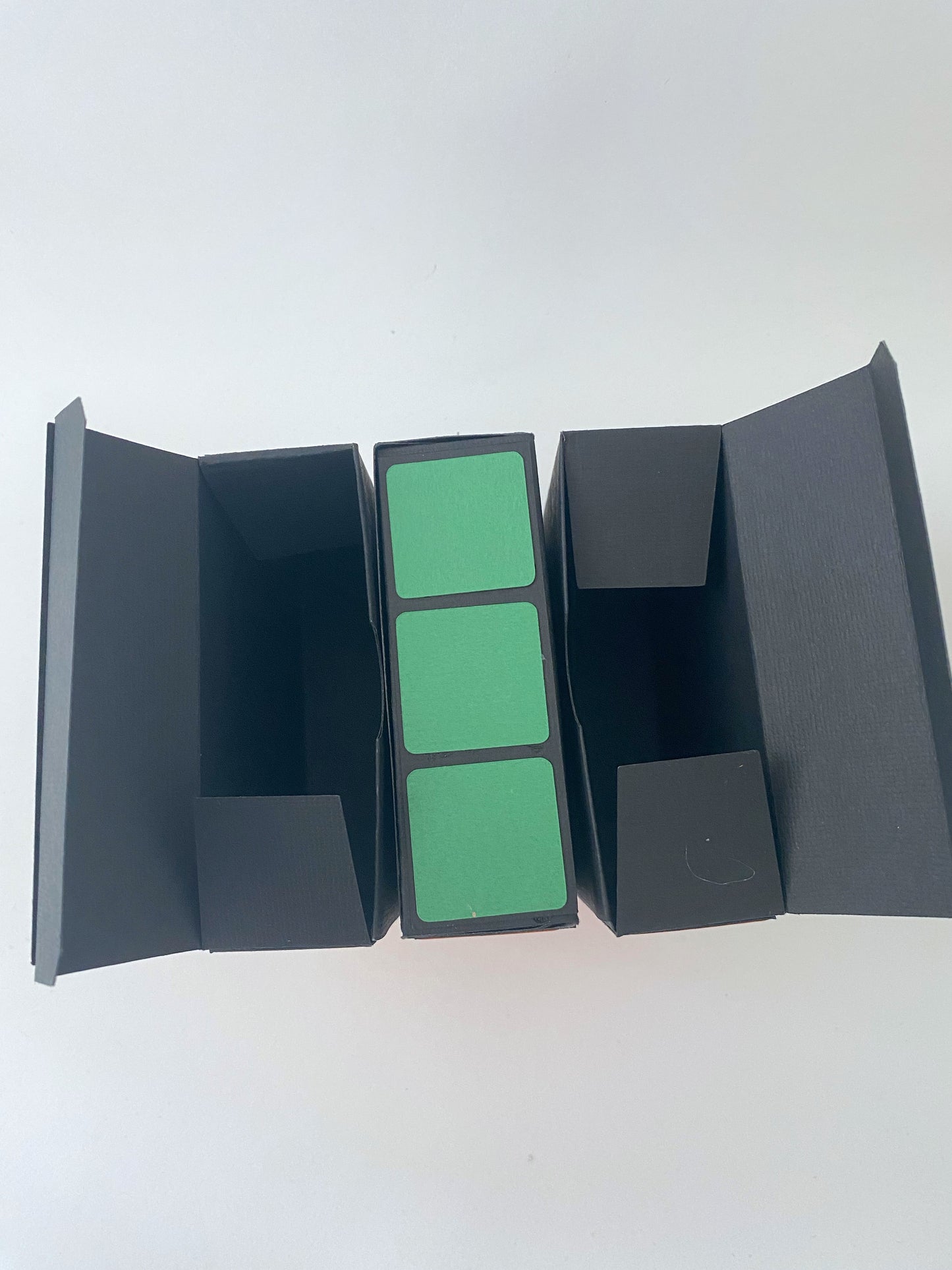 Geschenkbox Zauberwürfel I mit Schiebemechanismus und zwei Boxen