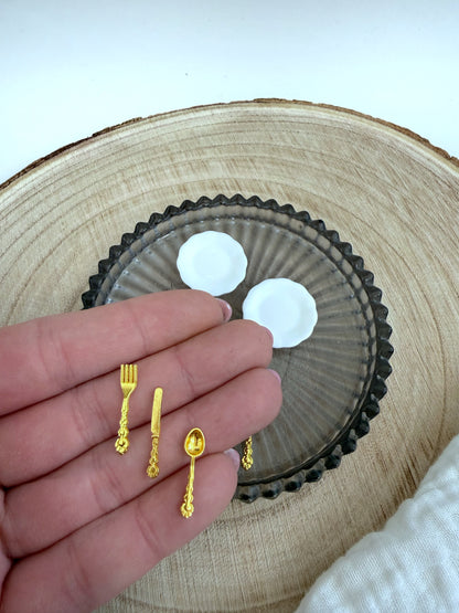 3D Miniatur - Geschirr, Teller mit Besteck Gold oder Silber - 8 Teile