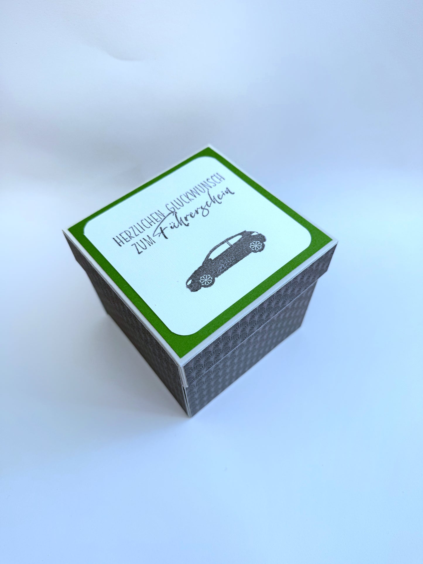 Explosionsbox zum Führerschein