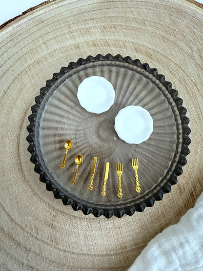 3D Miniatur - Geschirr, Teller mit Besteck Gold oder Silber - 8 Teile