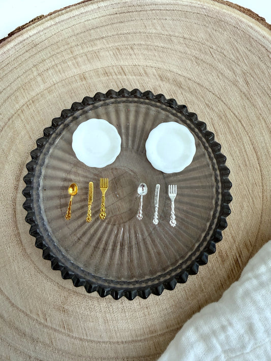 3D Miniatur - Geschirr, Teller mit Besteck Gold oder Silber - 8 Teile